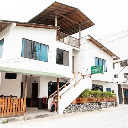 Hostal La Gran Tortuga Puerto Villamil Bagian luar foto
