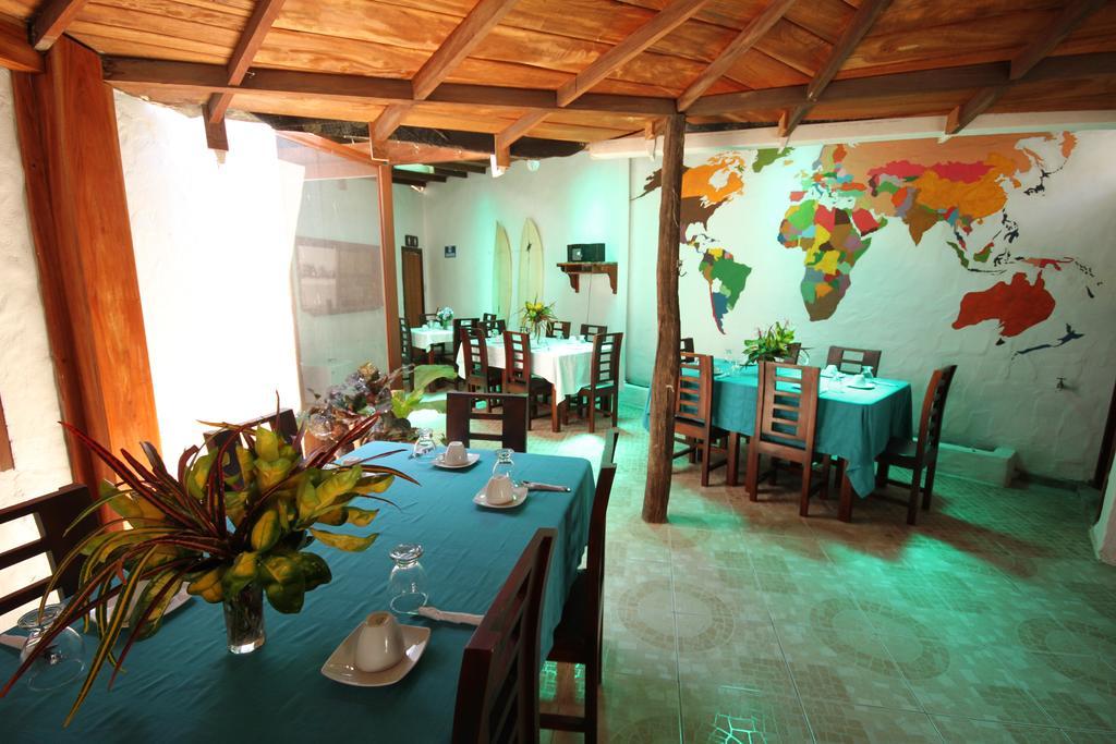 Hostal La Gran Tortuga Puerto Villamil Bagian luar foto