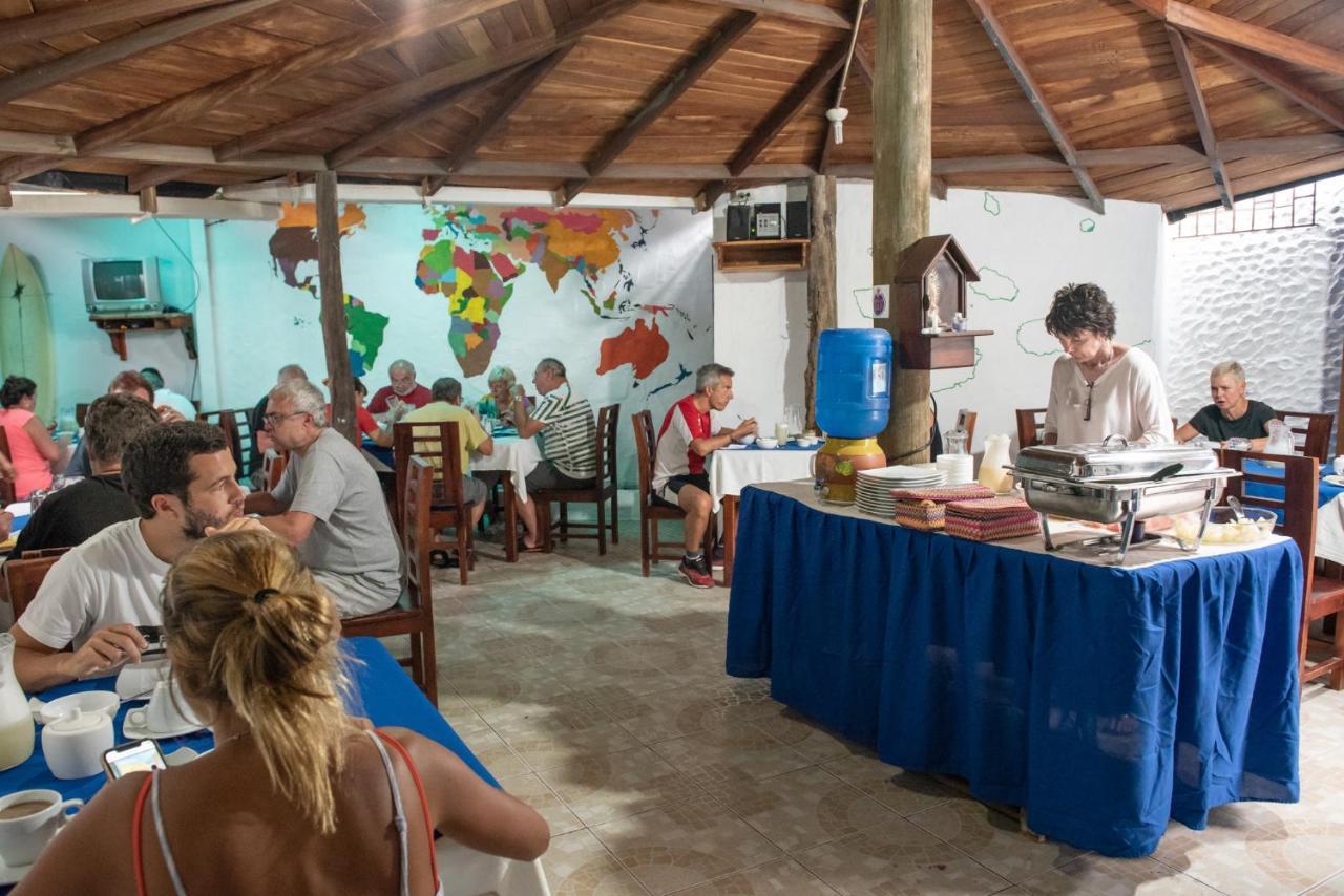 Hostal La Gran Tortuga Puerto Villamil Bagian luar foto